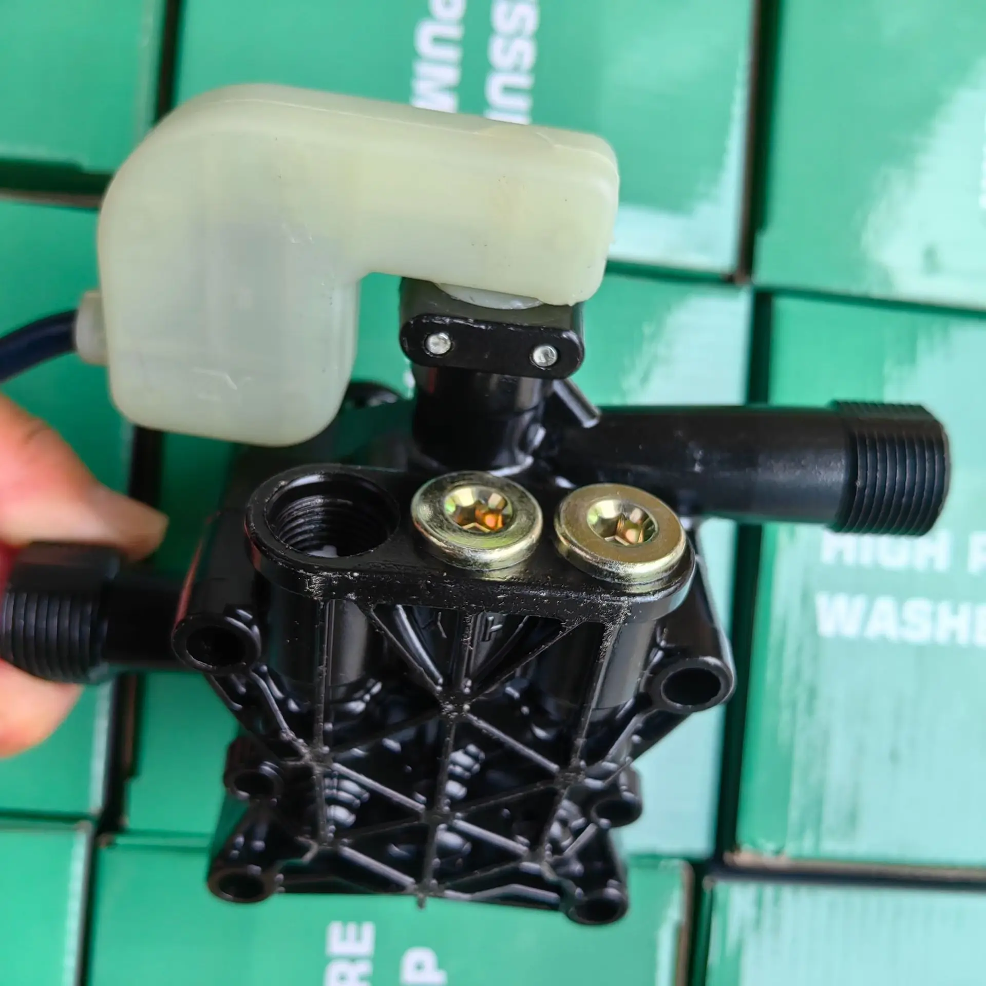 

Ручная головка насоса высокого давления для автомойки, самовсасывающая головка плунжера в сборе, водяной пистолет высокого давления