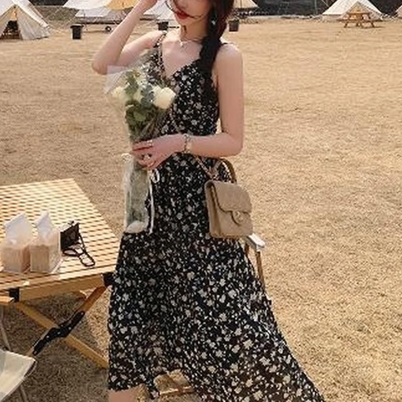 

2021 Women Summer Sweet Floral Chiffon Dress Elegant Sexy Strap Dress Korean Female Beach Party Holiday Fairy Dress Office Lady