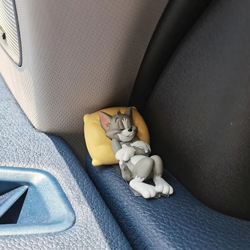 

Декор для приборной панели автомобиля, интерьер с клейкими накладками для украшения рабочего стола приборной панели, классическая коллекция мультяшных фигурок, автомобильные аксессуары