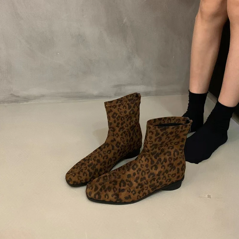 Обувь Сапоги до середины икры. Женские низкие кожаные сапоги икры с острым