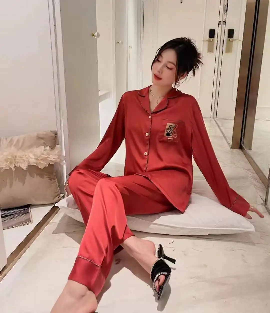 

Pajamas women's imitation silk long-sleeved suit simple red silk pajamas for women