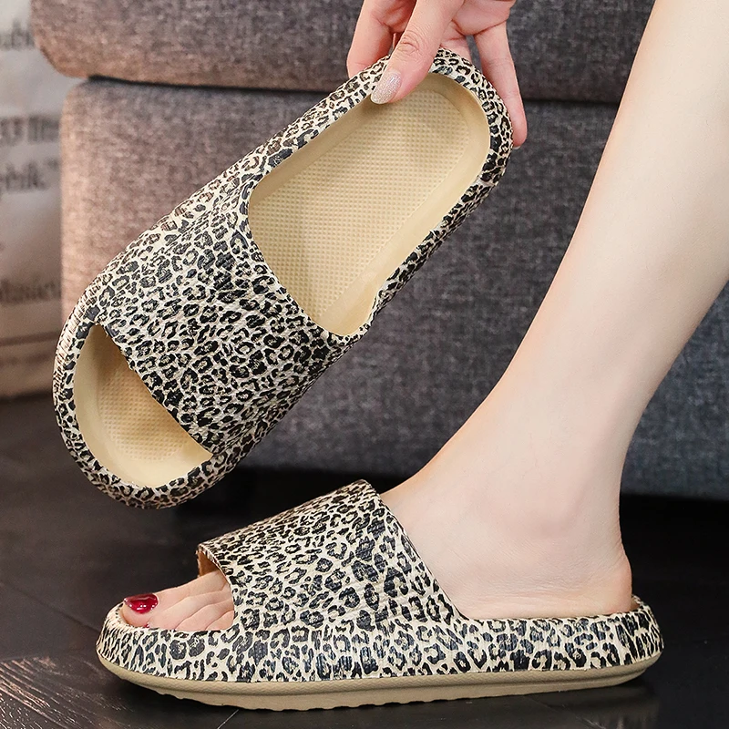 Leopard  Sandals Indoor Outside Platform Shoes Women Summer Slippers Thick Sole  Female Male Fashion Slides Beach Slipper