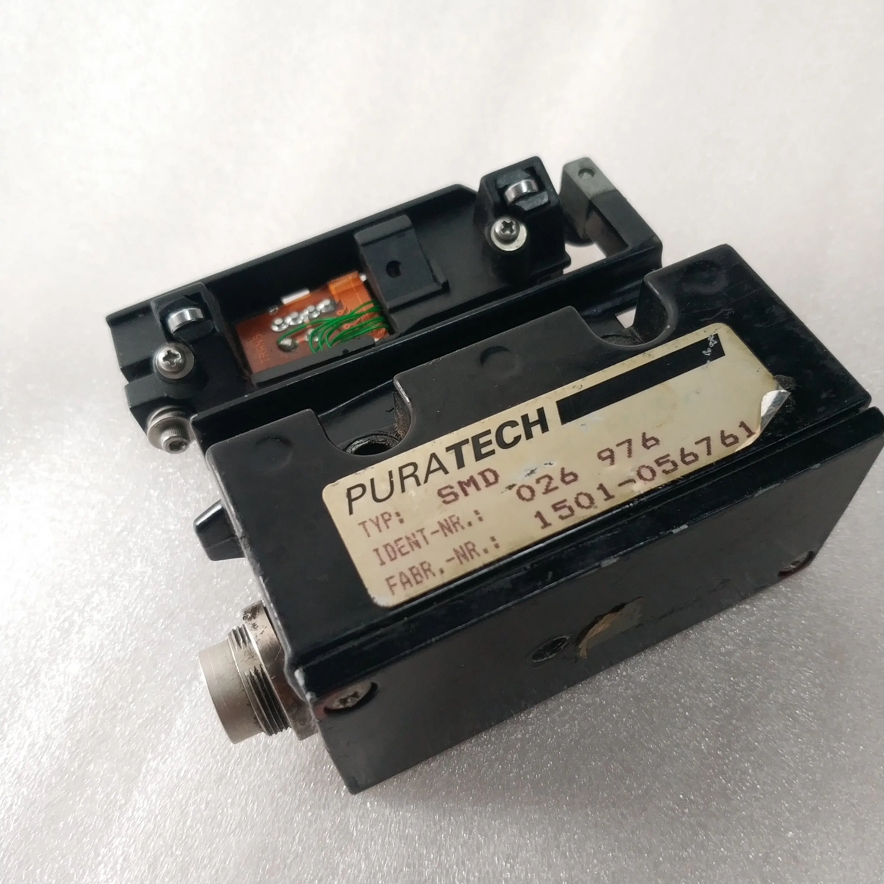 Рисунок 6 - Гильотинный Резак EMC 022 487 переключатель