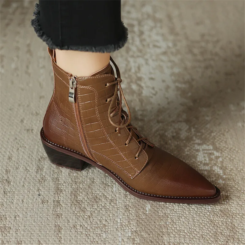 

Женские ботинки из спилка, с острым носком, на шнуровке, Осень-зима 2023