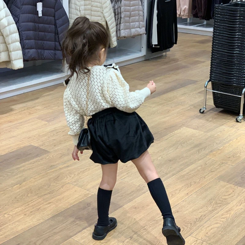 

Children Clothing 2023 Spring Summer New Fashionable Sweet Girls Hollowed Out Sweater Velvet Shorts Casual Simple Two Piece Sets
