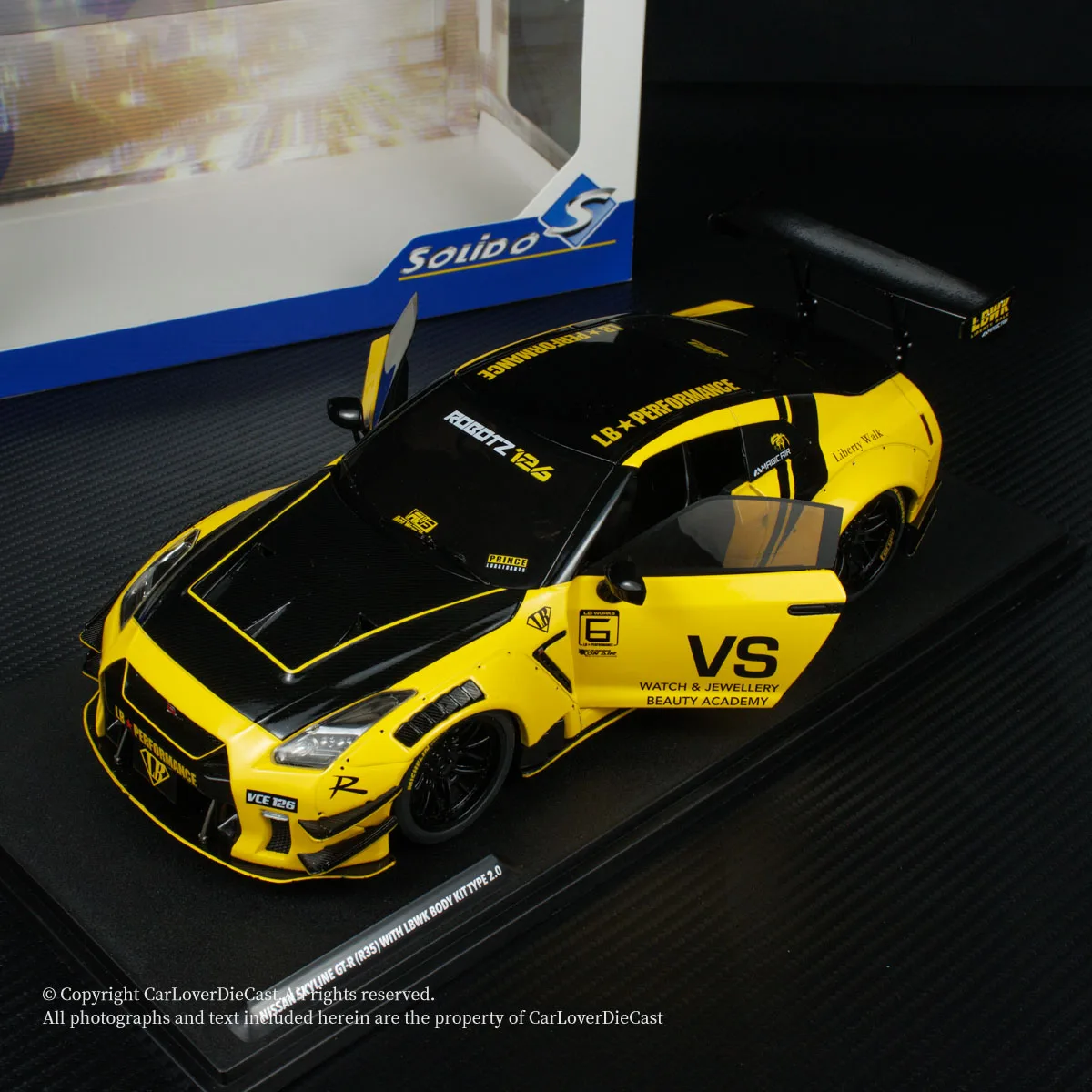 Solido 1:18 nissan GTR R35 YELLOW Коллекция литья под давлением сплава модель автомобиля