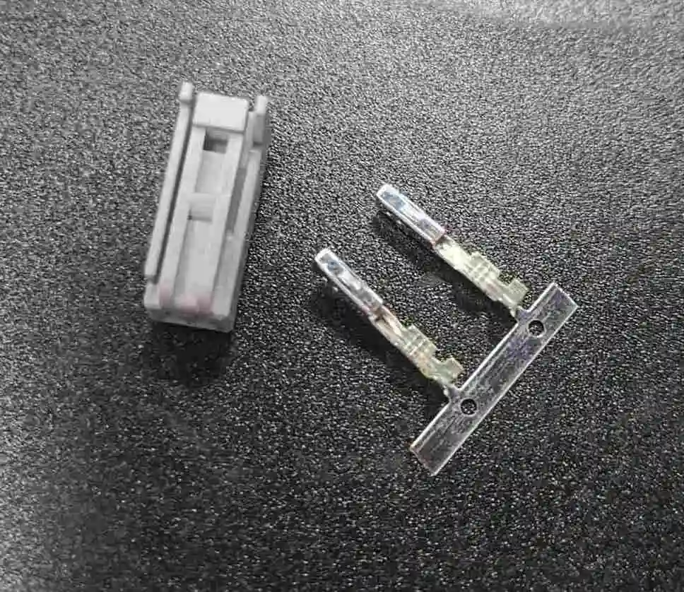 

Для Toyota 90980-12063 2-контактный индикатор светильник ель света шлейка разъем