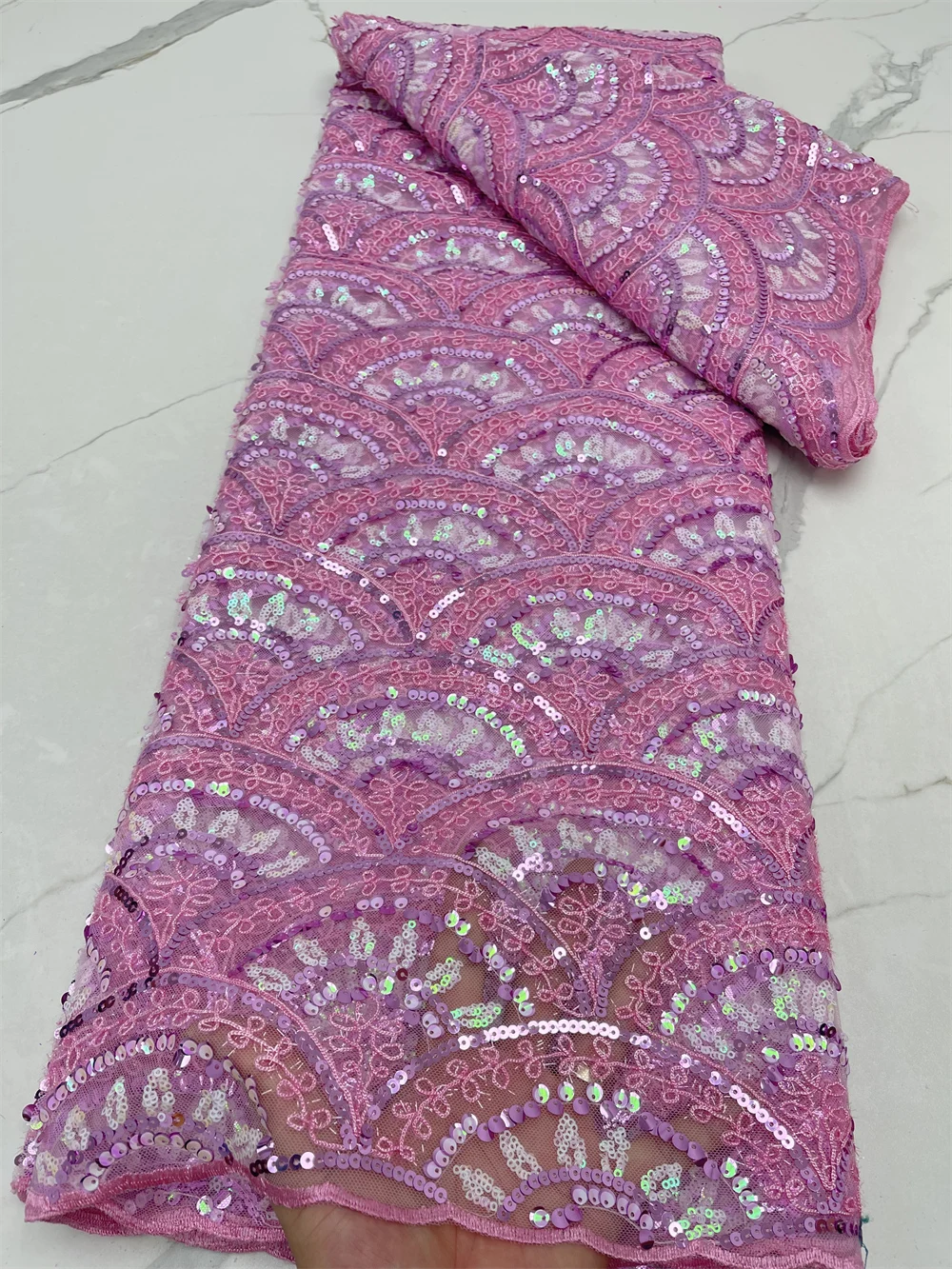 Рисунок 6 - Африканская кружевная ткань 2023