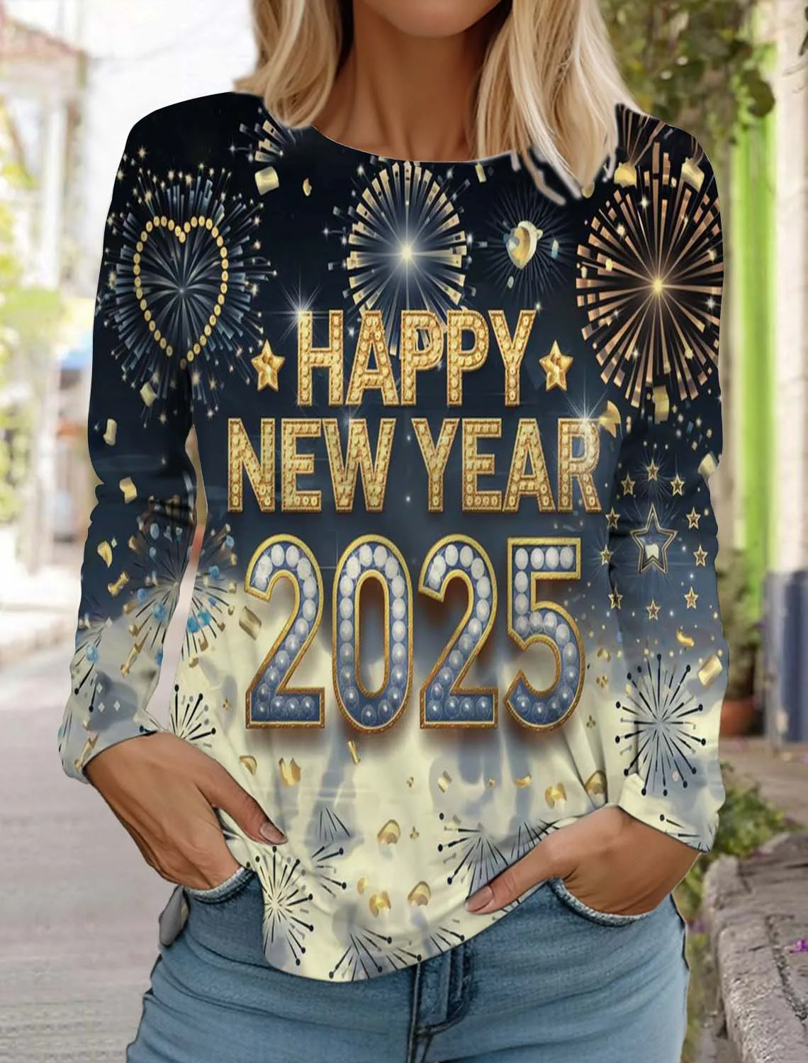 Женская футболка с длинными рукавами и монограммой