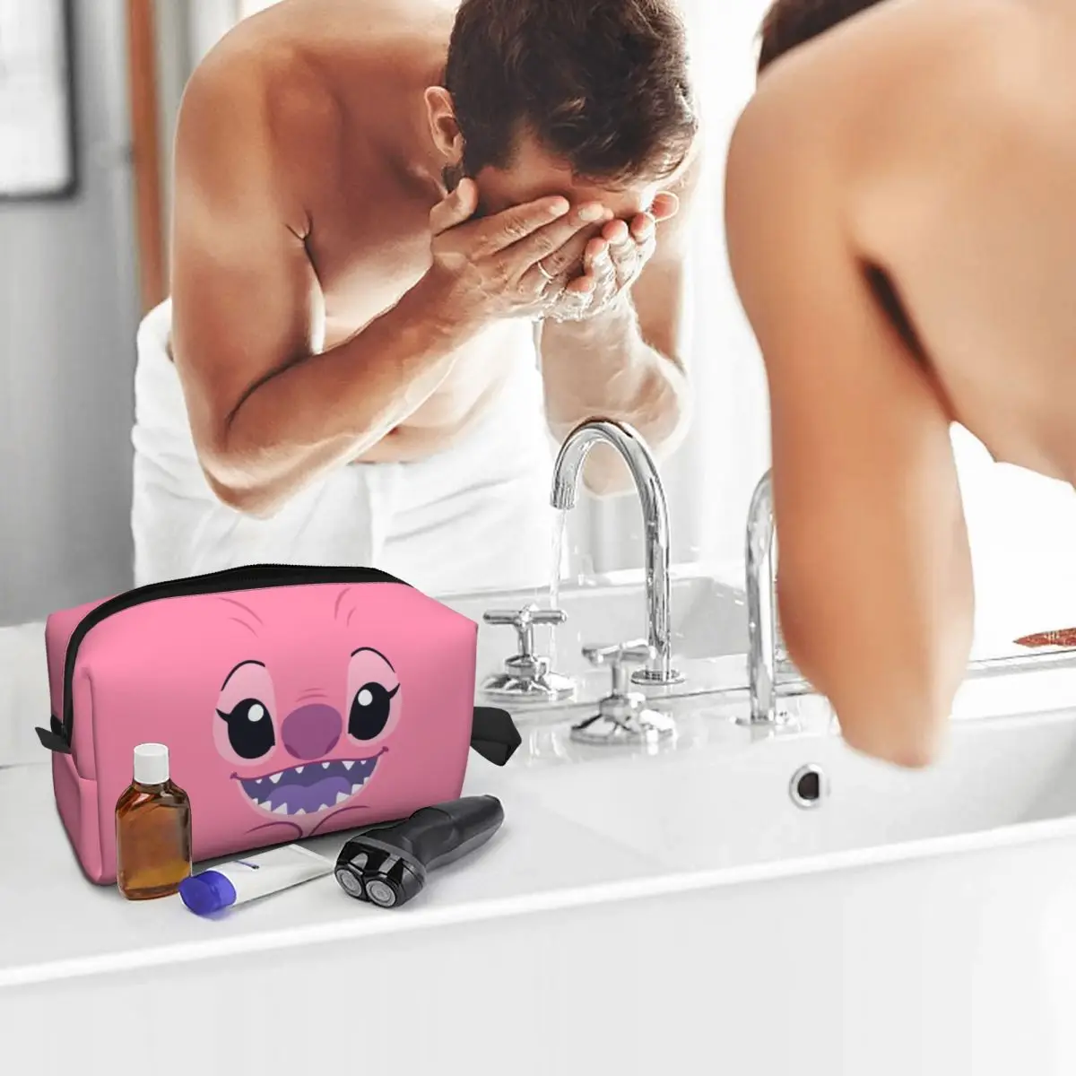 Изготовленная на заказ стежка и лицо ангела аниме-фильм дорожная косметичка для