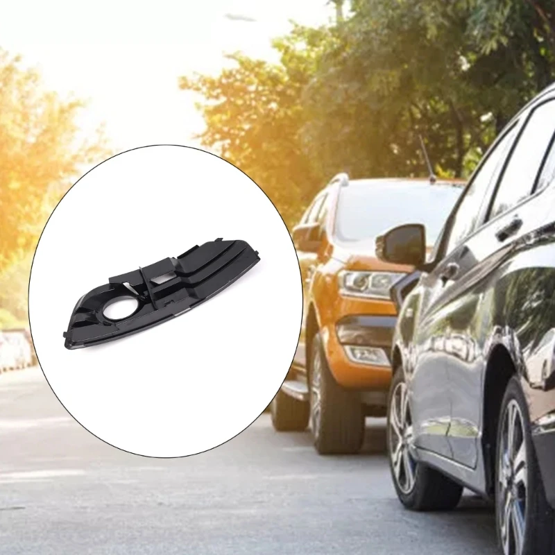 

Решетки противотуманных фар переднего бампера Накладка на брови 8R0807682A