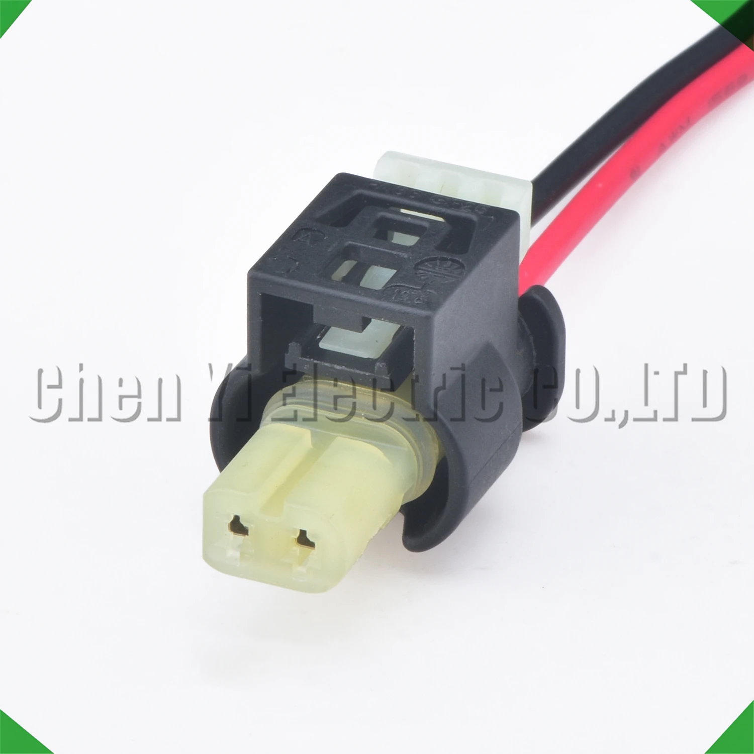 

2-контактный автомобильный разъем Противотуманные дневные ходовые огни Вилка 7617204 -03 805-120-522 872-863 9277909 -01 А 0295451126 2- 1718643 -1