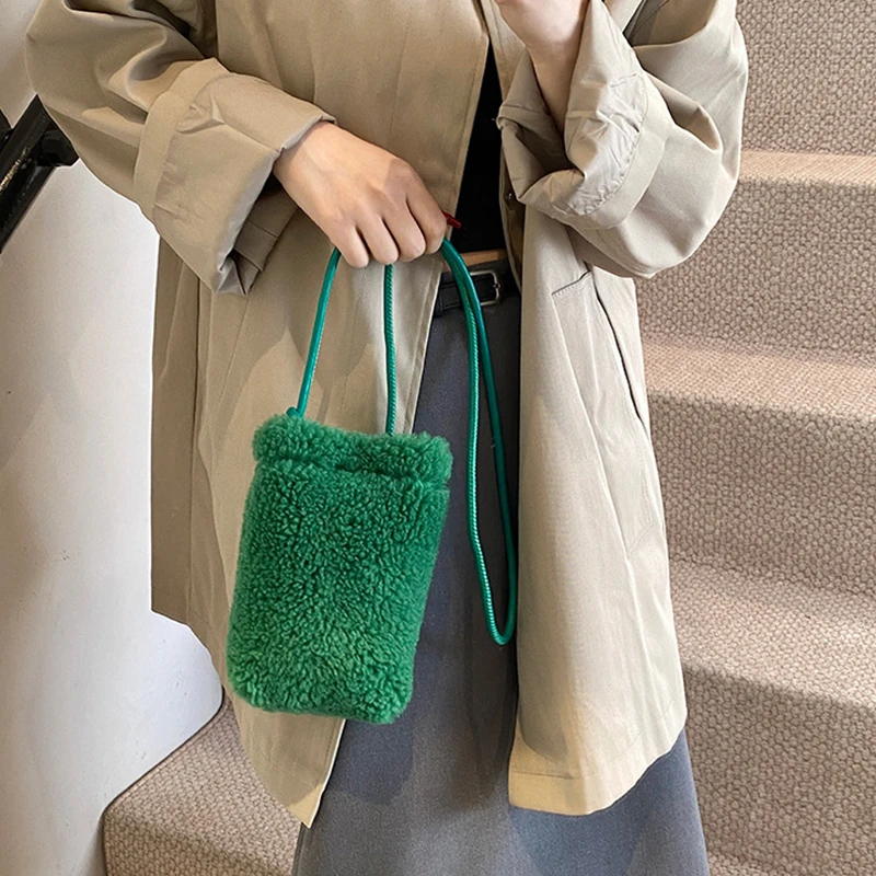 Модная осенне-зимняя новая стильная плюшевая сумка универсальная через плечо