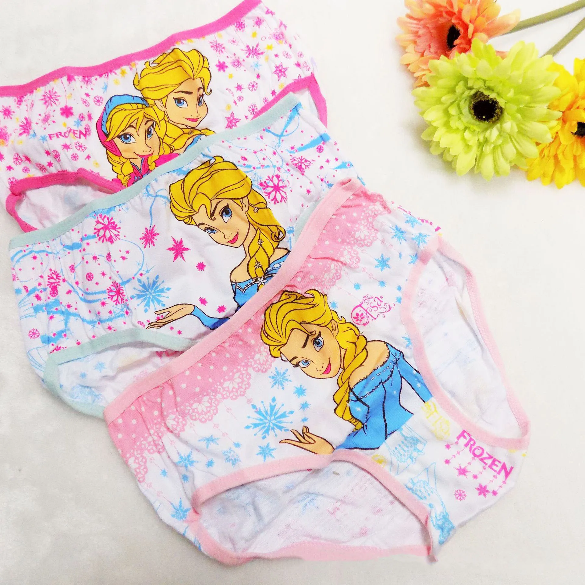 

3Pcs Frozen Elsa Kids Girls Underwear Cartoon Hello Kitty Mickey Snow White Pattern Cotton Panties Soft Briefs Baby Underpants