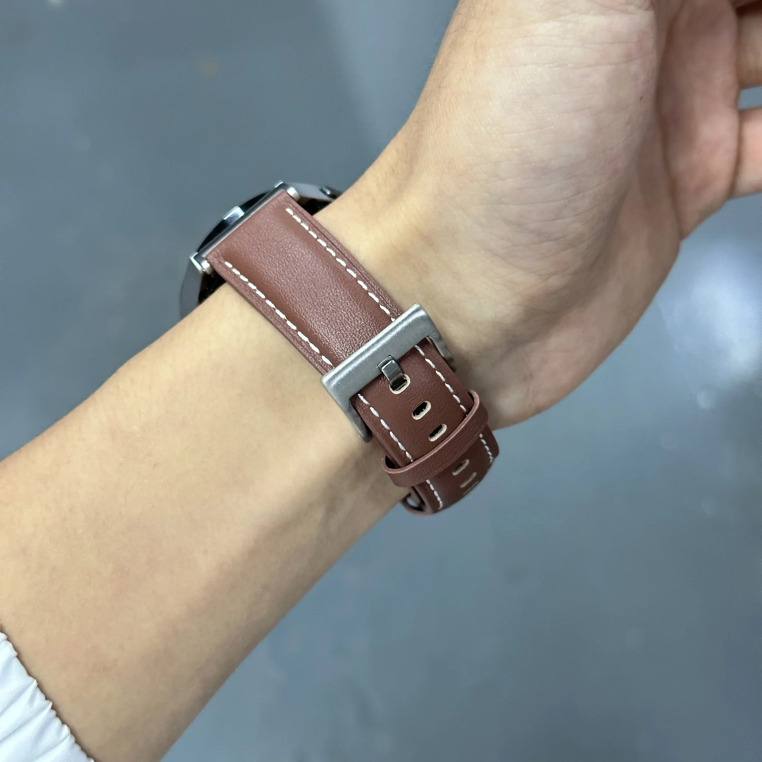 Ремешок кожаный для Samsung Galaxy Watch 6/5/4 40 мм 44 5Pro 45