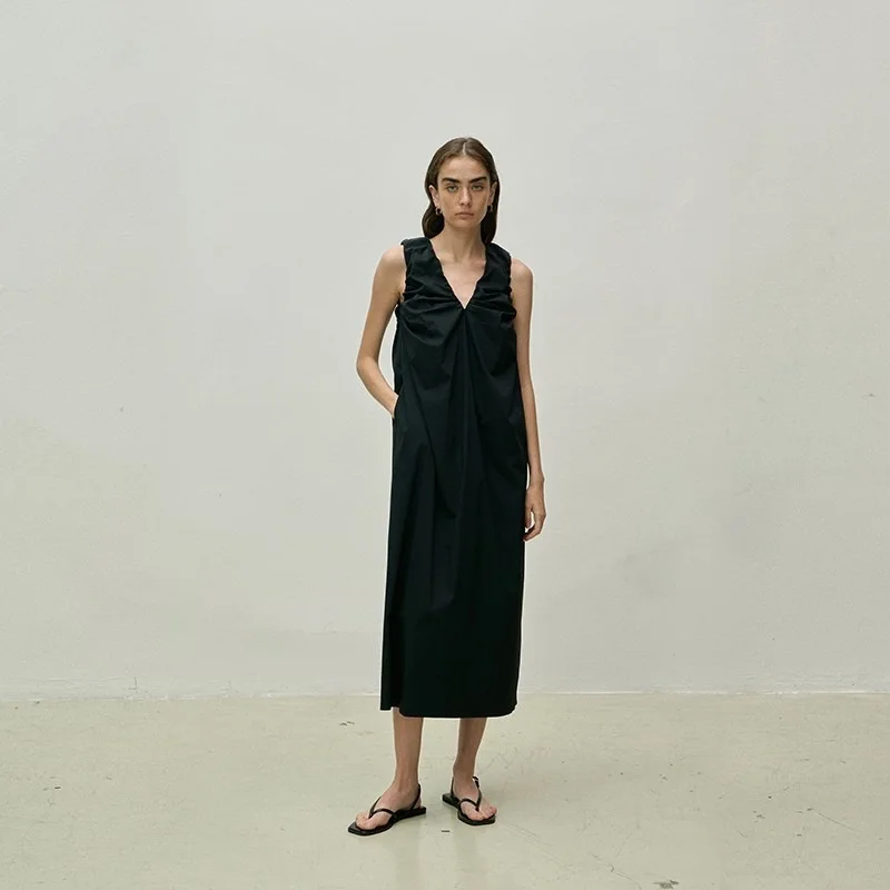 

Женское длинное платье без рукавов, черное свободное плиссированное платье без рукавов с V-образным вырезом, лето 2023