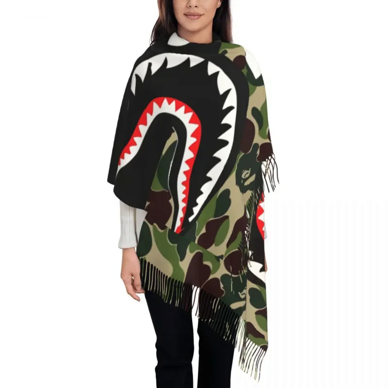 

Стильные камуфляжные зимние теплые шали в стиле ретро с рисунком Акулий и зубов