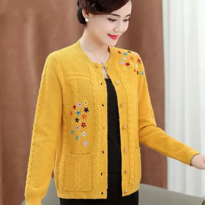 2022 Mother Embroidered Sweater Spring Autumn Cardigan Jacket Women Knitted Sweaters Loose Coat Middle-Aged Knitwear Female