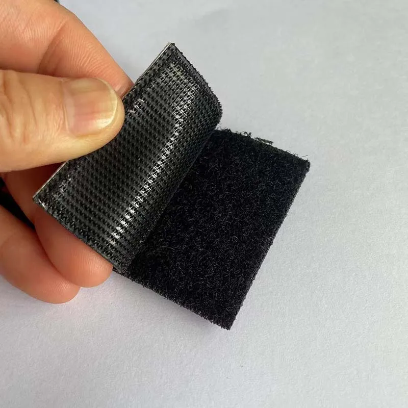 Нашивка с искусственным израильским флагом 8*5 см вышитая светящаяся в темноте