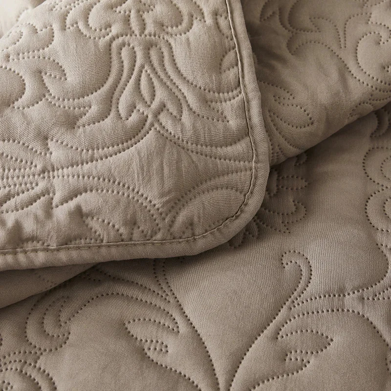 Однотонное растительное искусственное стеганое покрывало большого размера для