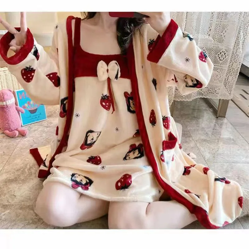 Warm Flannel Bathrobes Nightgowns for Women Velvet Sleeping Dress Cartoon Nightdress Kiki Delivery Sexy Sleepwear Robes Winter