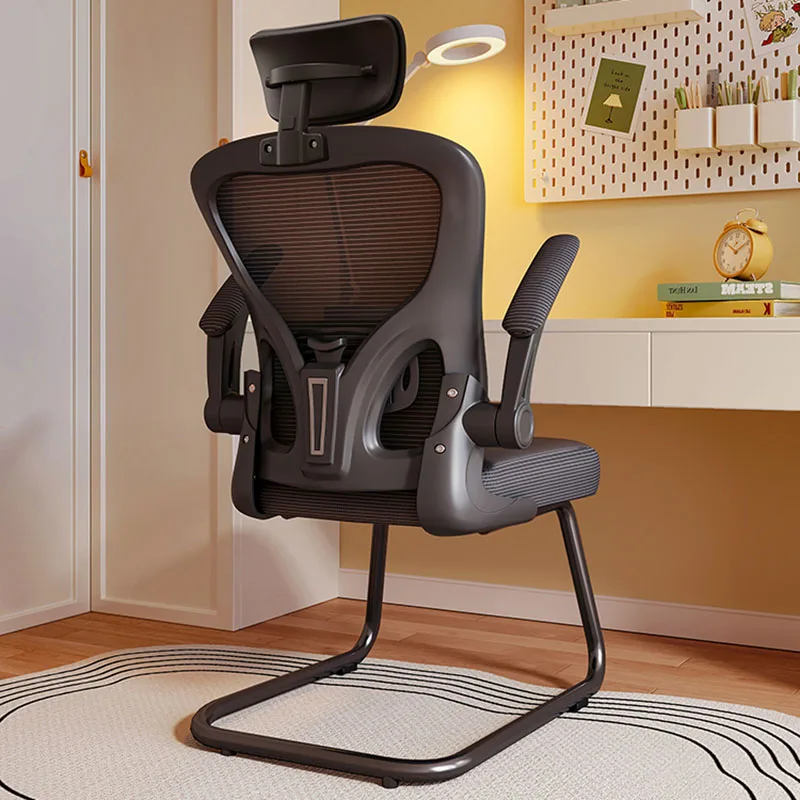 Рисунок 2 - Черное кресло для офиса с откидывающейся спинкой