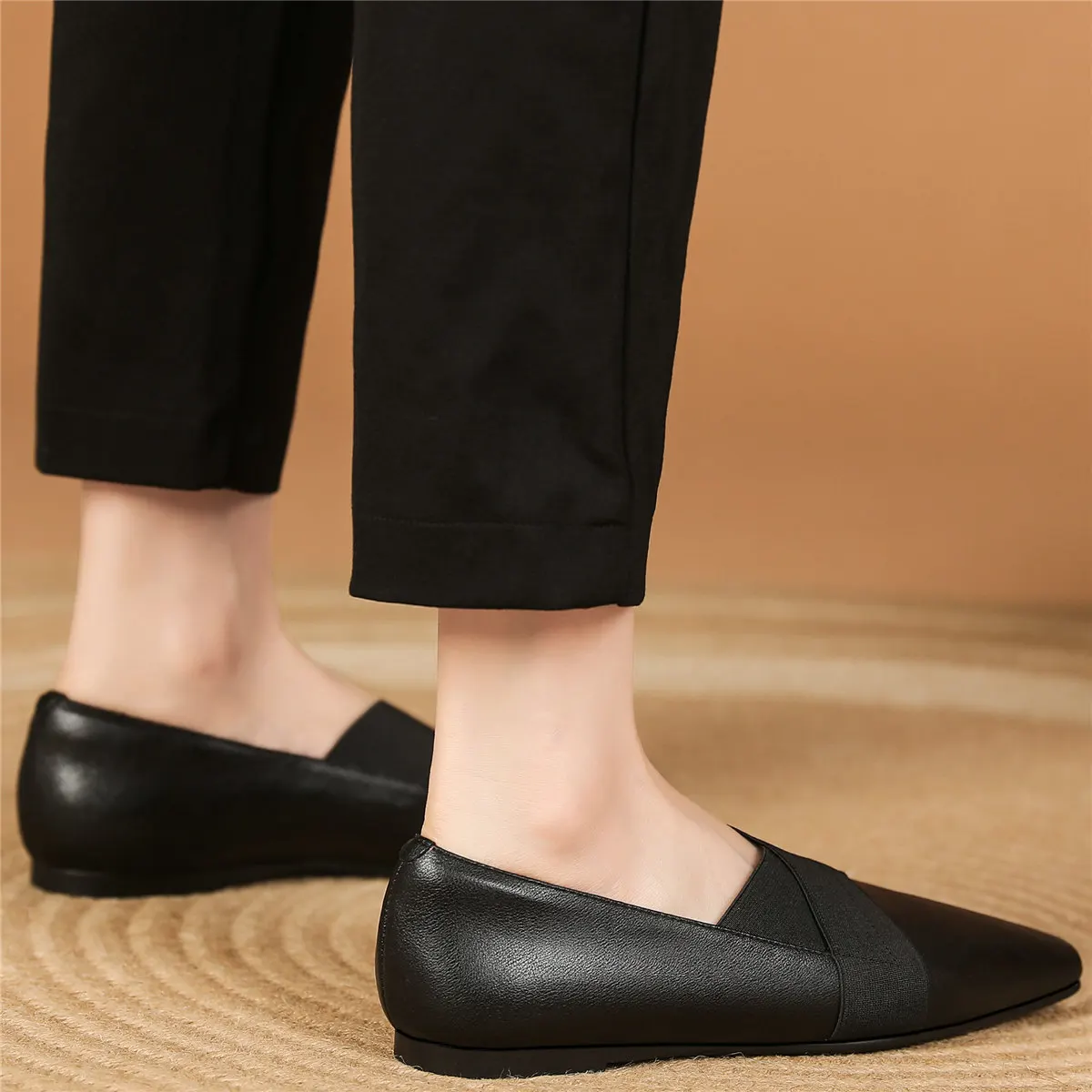 Belt Buckle Loafers Oxfords Shoe Women Genuine Leather Low Heels Platform Pumps Female Pointed Toe Fashion Sneakers Casual Shoes