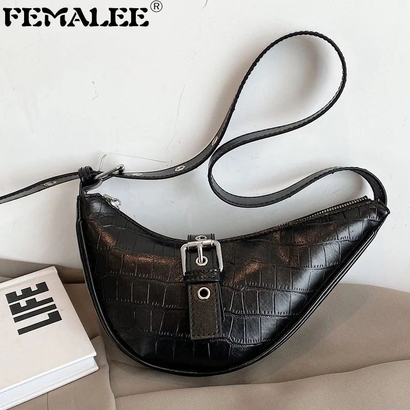 

FEMALEE Female Belt Lock Shoulder Bag Stone Pattern Saddle Crossbody Bag for Women Eyelet Chain Fashion Luxury Designer Handbags