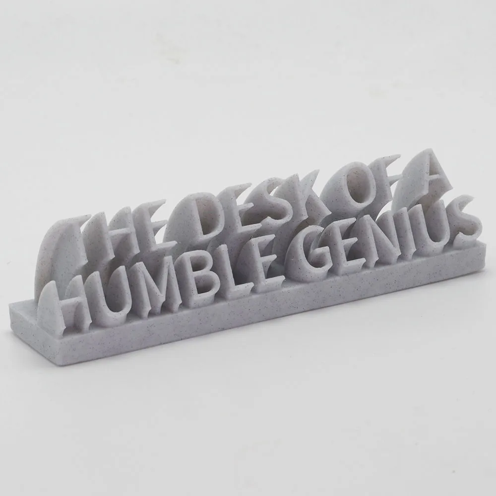 Стол со скромным гением оформление интерьера для дома и офиса подарки