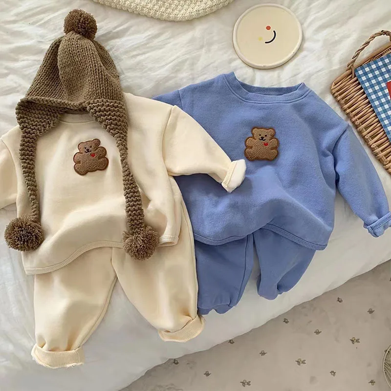 

2022 Autumn Baby Clothing Kid Girl Embroidery Sport Long Sleeve T-shirt Set Children Boy Cartoon Bear Tops+Solid Pants 2pcs Suit