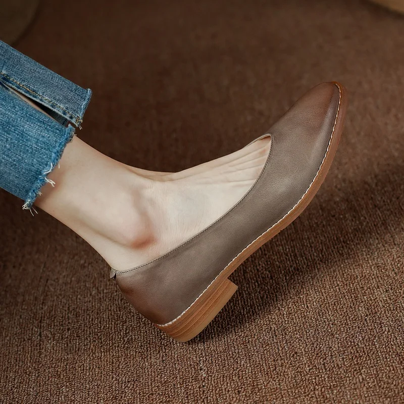 

Туфли женские повседневные из воловьей кожи, лоферы на низком каблуке, рабочая обувь, Простые ретро туфли на плоской подошве, без застежки, в...