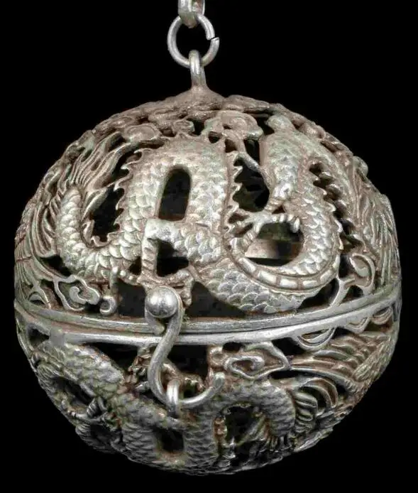 

China Old Copper Tibet Silver Hand Carved Dragon Incense Burner Netsuke Ball