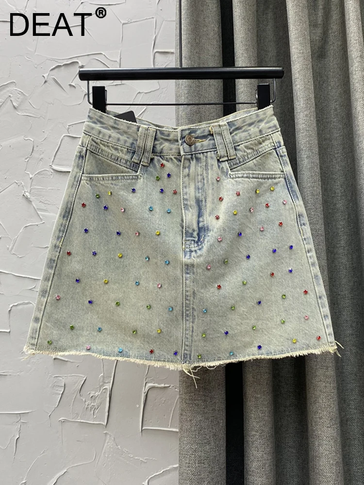 

DEAT Women Denim Skirt Diamond High Waist Spliced Pocket Burrs Solid Color Wrap Hip Mini Skirts 2023 Summer New Fashion 29L1121