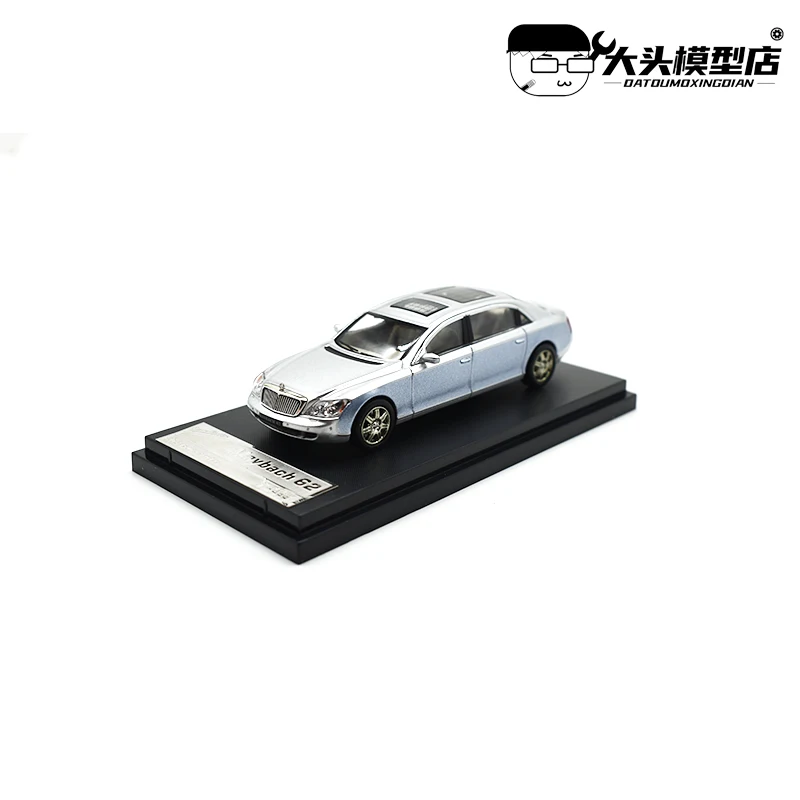 

Шикарная модель автомобиля Maybach 62 SH 1/64