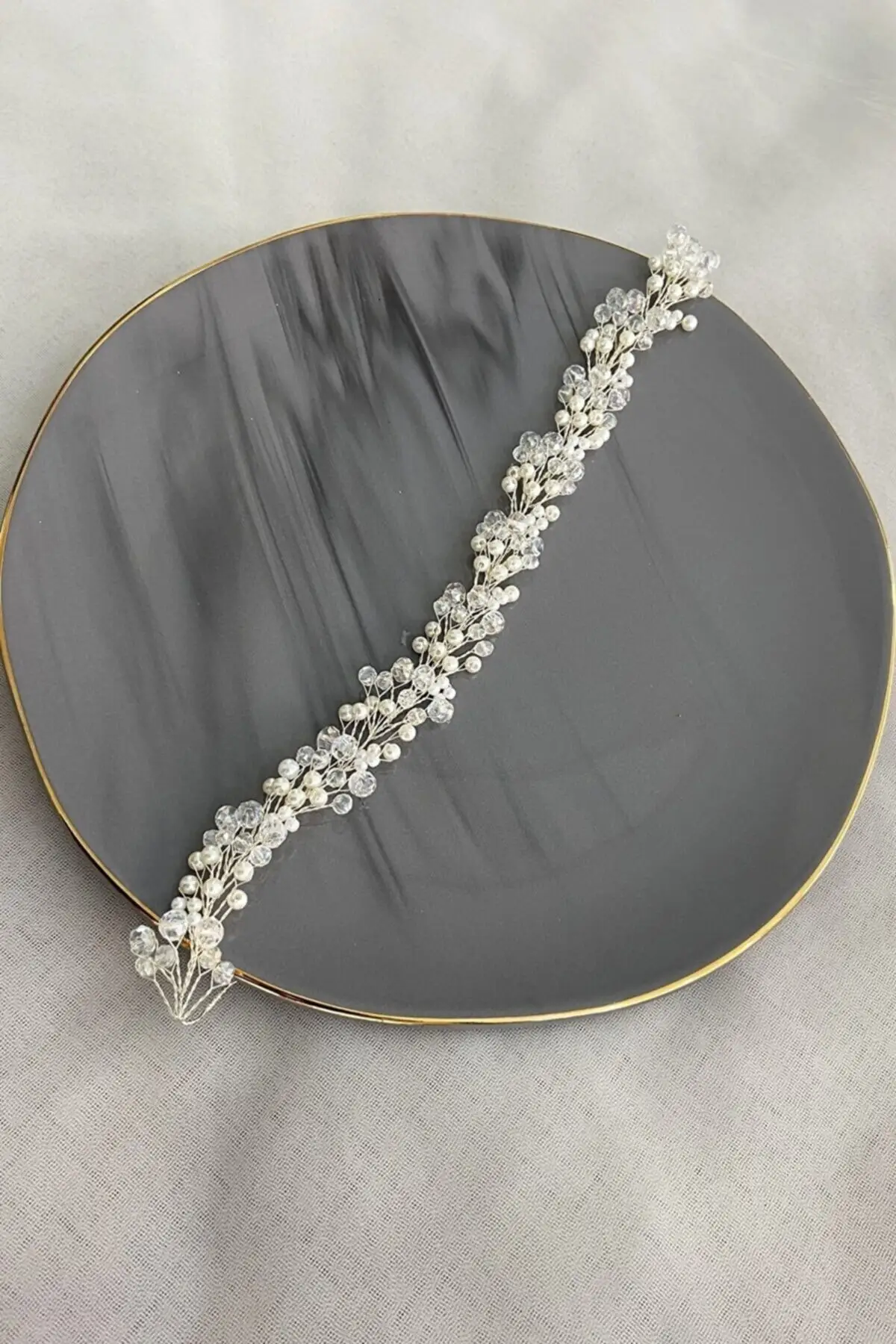 

Bridal Accessories Totally Handmade Elegant And Elegant Bridal Crown And Hair Accessory With Crystal Stones For Wedding