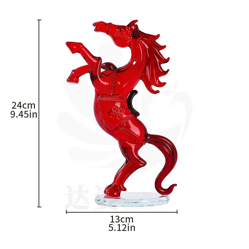 

Хрустальные фигурки лошадей