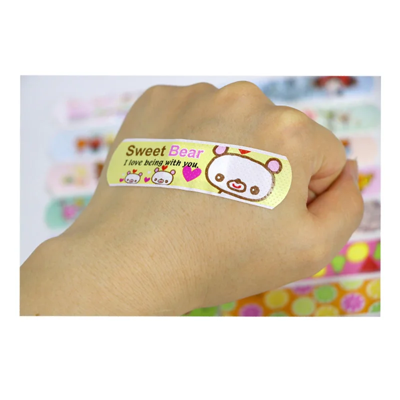 

Bandages 120PCS Waterproof Breathable Cute Cartoon Band Aid Hemostasis Adhesive First Aid Emergency Kit For Kids Children Baby