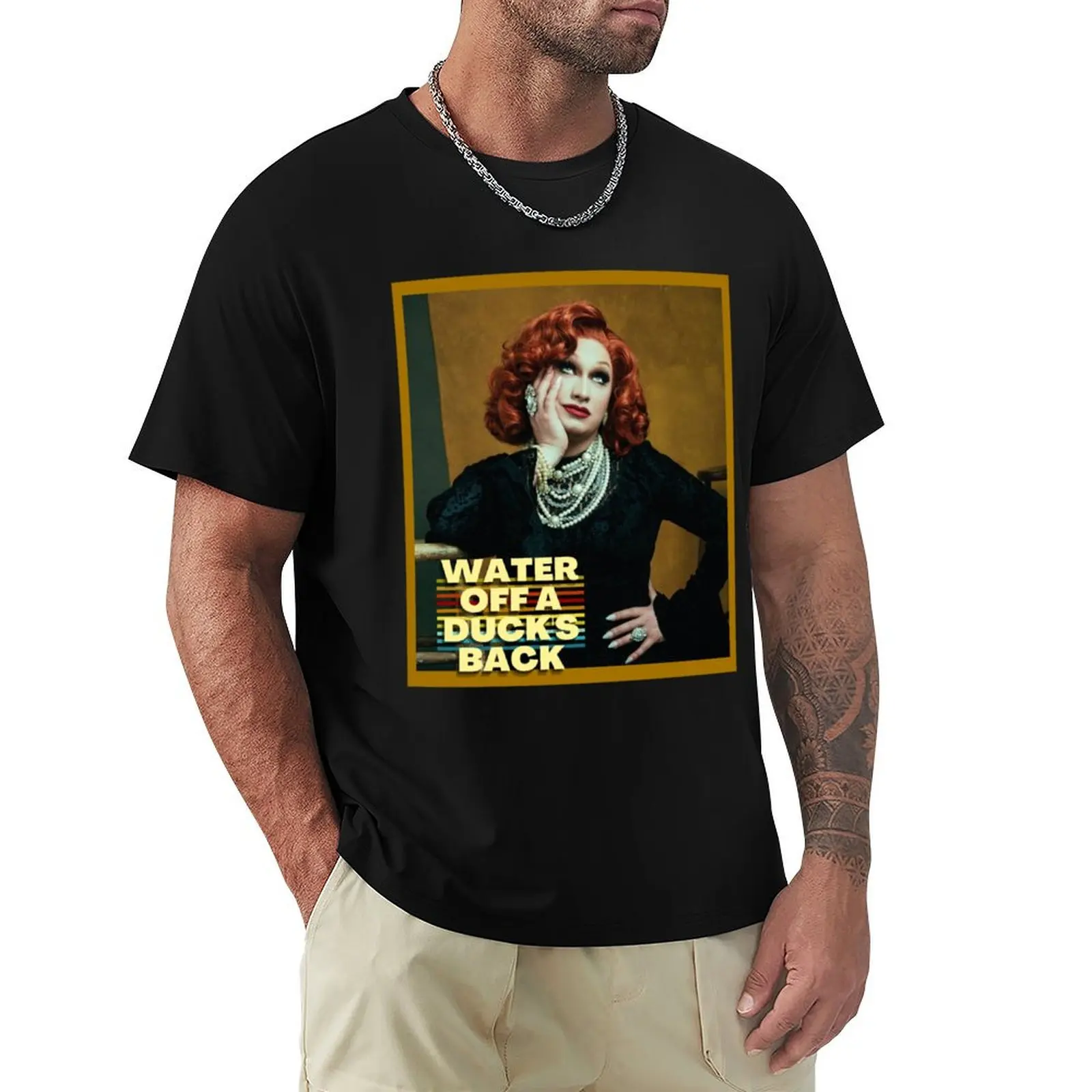 Фото Вода с утиной спины (Jinkx Monsoon) Спортивная повседневная быстросохнущая футболка №1