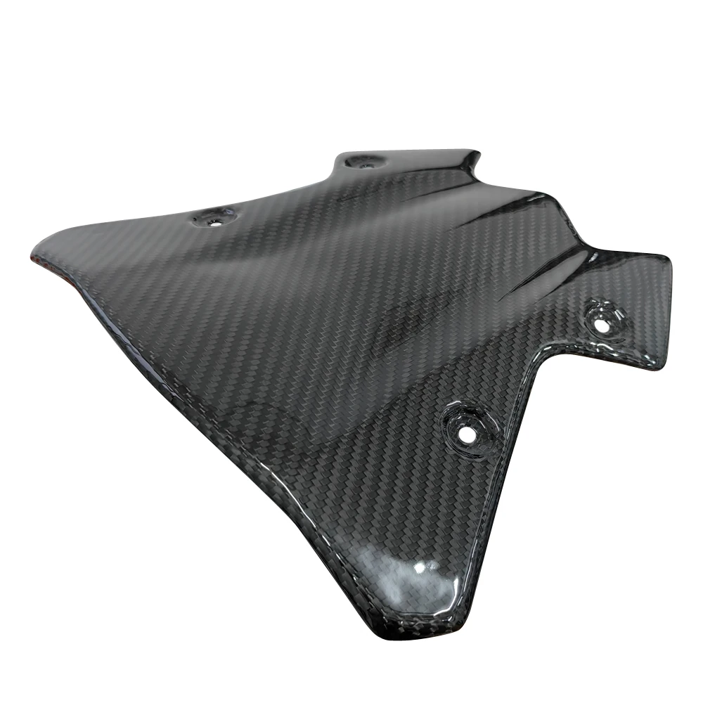 Фото Облегченная карбоновая накладка на ветровое стекло для Kawasaki Z900 2017-2023 №3