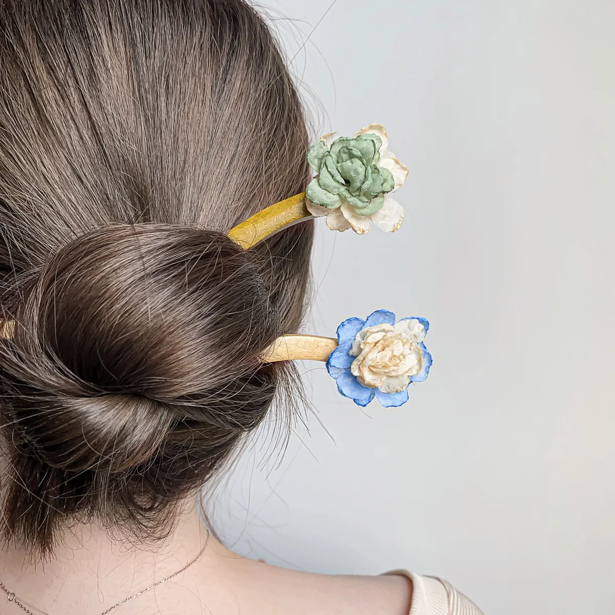 

Vintage Camellia Wood Hair Sticks for Women Classic Chinese Disk Hairsticks Hair Chopsticks Hairpins Headwear Hair Styling Tools
