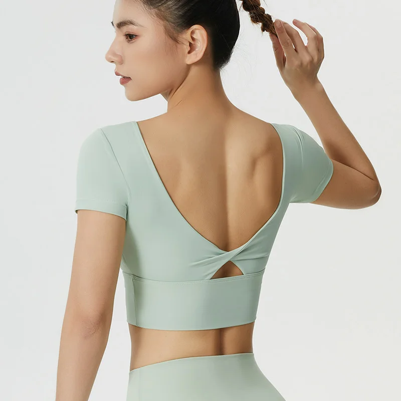 

GymHUB Sports Vest Women With Chest Cushion Breathable Fitness Clothes Beautiful Top Breathable Drying Clothes Short Sleeved