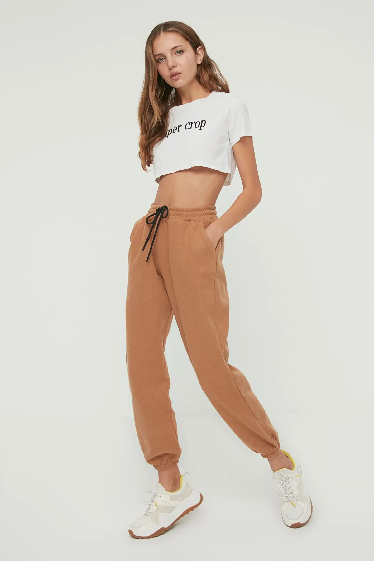 

Trendyol thessaloniki Basic knitted sweatpants TWOAW21EA0168