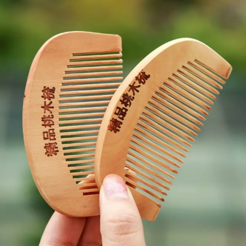

1 Pcs Hair Care Natural Peach Wood Comb Small Portable Combs Anti-static Beard Head Massage Relaxing Hair Combs Brush for Travel