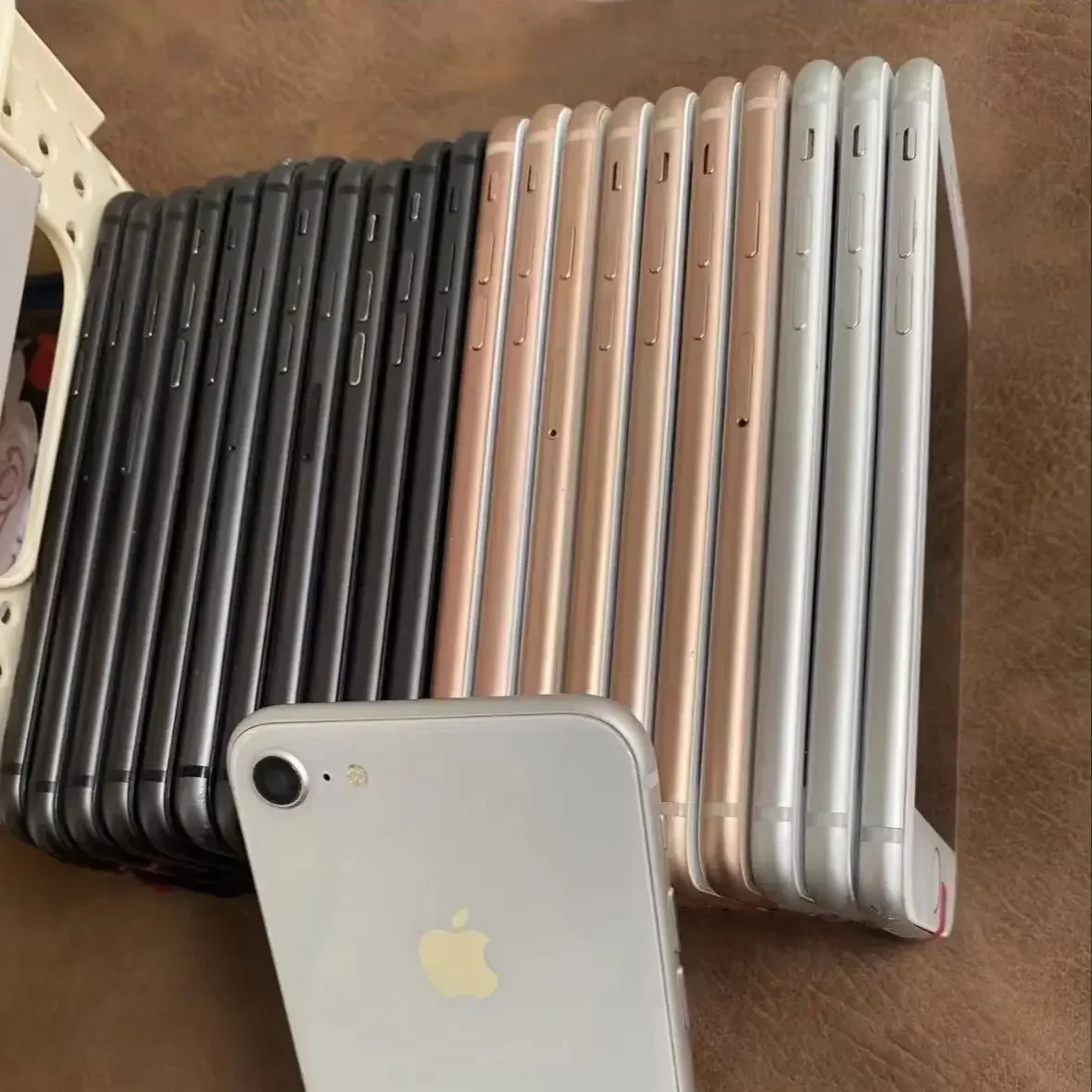 Оригинальный Apple iPhone 8, 64 ГБ ROM, 4.7-дюймовый экран, iOS, 2.39 ГГц, 12 МП, разблокировка по отпечатку пальца, Hexa Core, 3G, 4G, бу телефон iPhone 8 (art.: 3920db544bb60) - 3920db544bb60