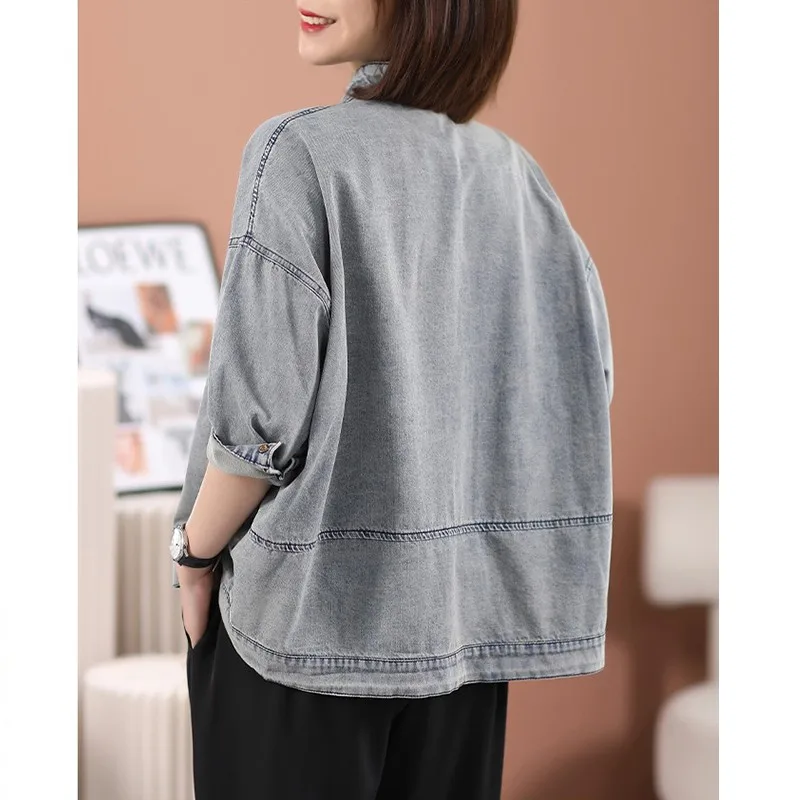 Женская джинсовая куртка с длинным рукавом свободная однобортная хлопковая из