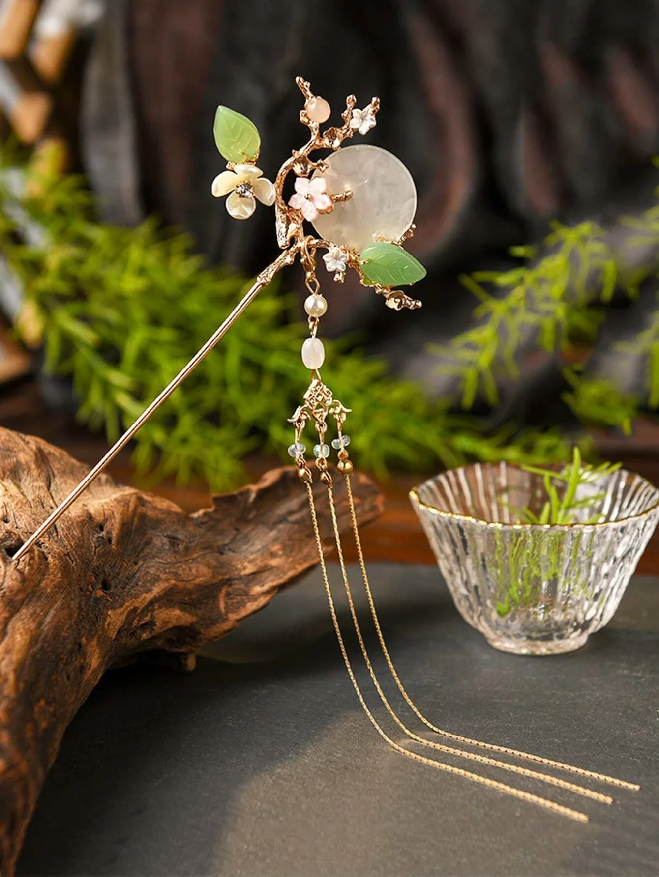 

Metal Tassel Decor Hair Pin