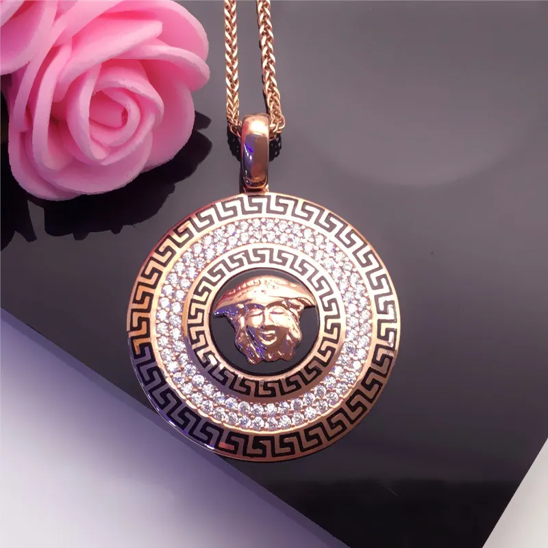 

Женское ожерелье из розового золота 585 пробы с круглой подвеской