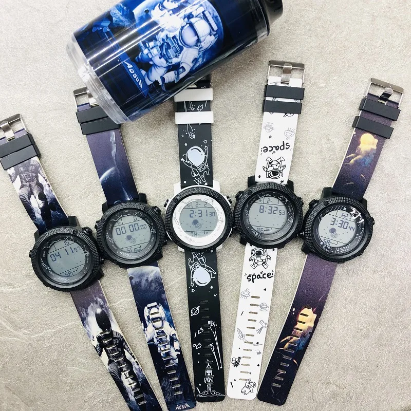 Спортивные водонепроницаемые электронные часы для детей младшей и средней школы