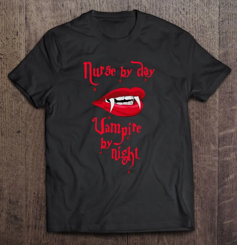 

Забавная Мужская футболка медсестра по дню вампира по ночам, подарок на Хэллоуин, Мужская футболка без рисунка, Мужская одежда, черная футбо...