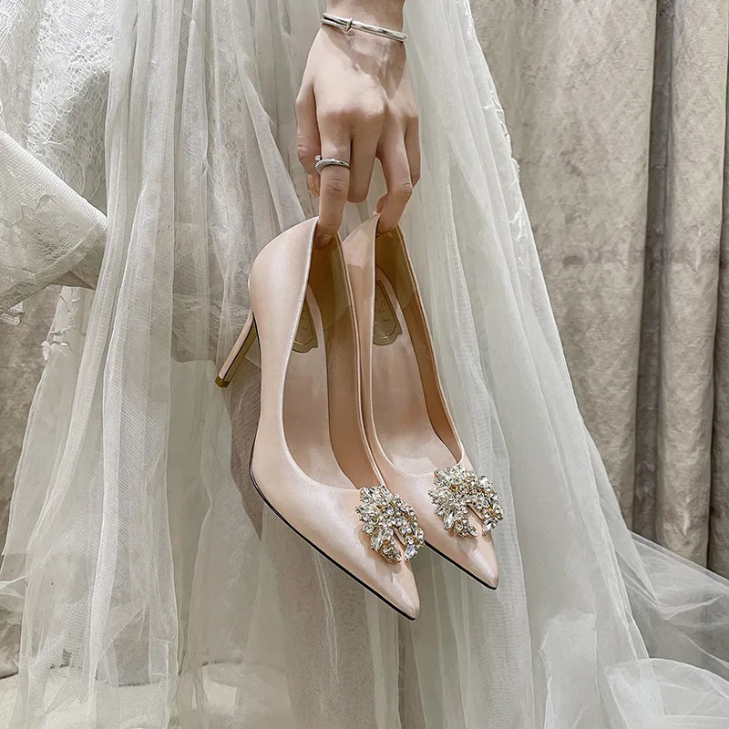 

Plus Size 42 43 Women Wedding Shoes 2022 Satin White Ladies Dress High Heels Champagne Female Bridal Party Heeled Shoe 7cm Pumps